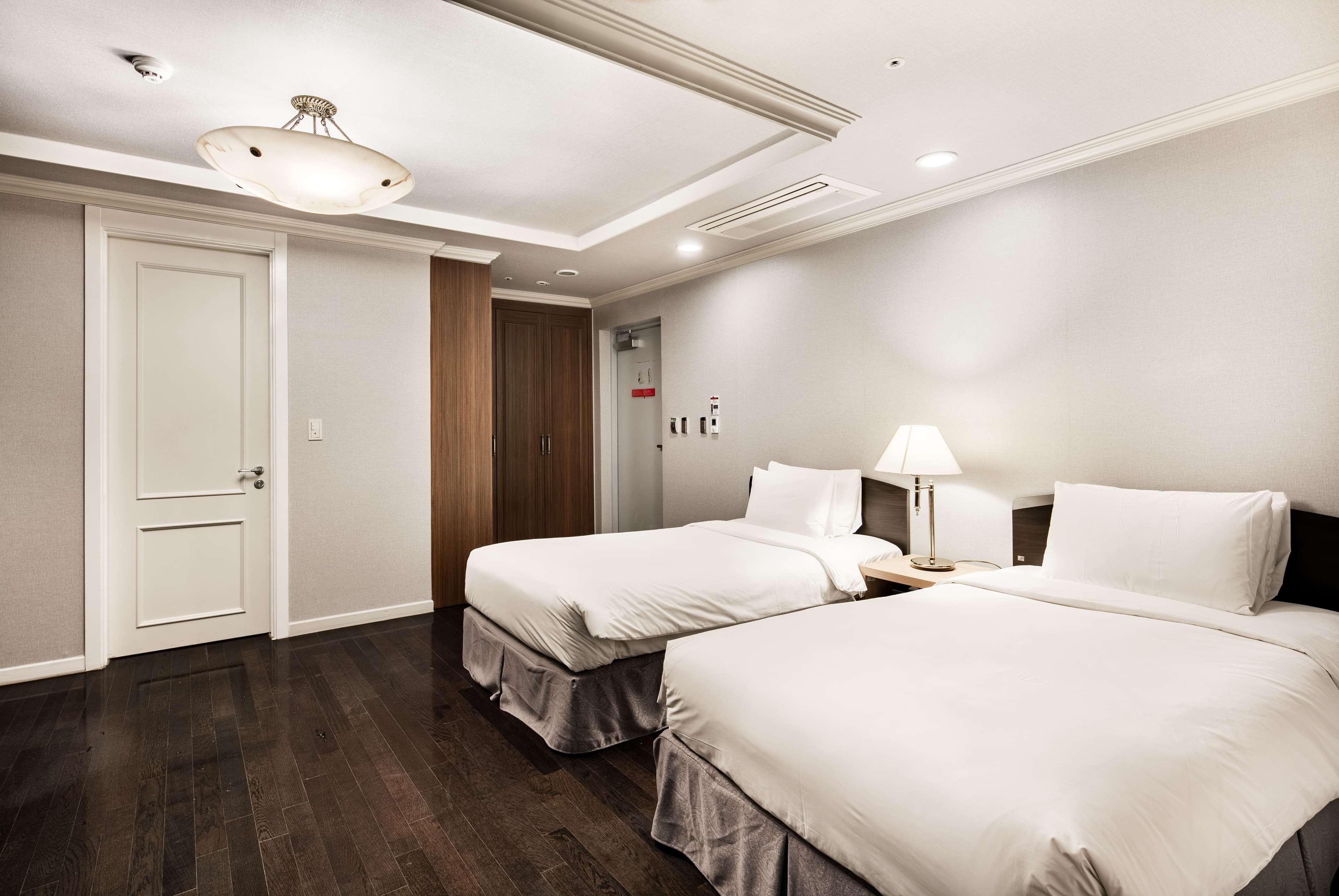 Ramada Hotel And Suites Seoul Namdaemun Zewnętrze zdjęcie