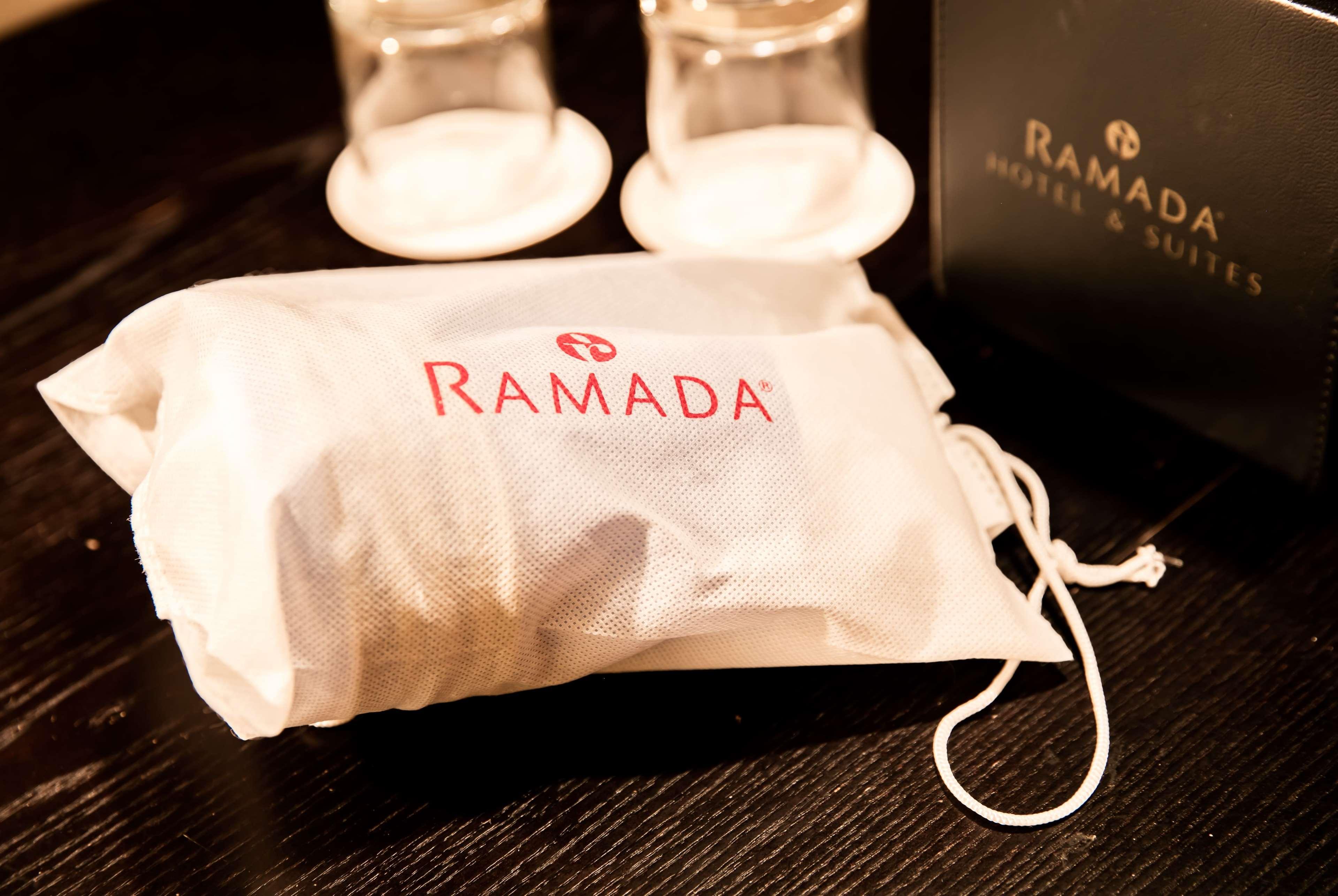 Ramada Hotel And Suites Seoul Namdaemun Zewnętrze zdjęcie